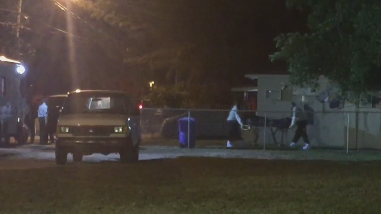 2 women found dead in miami apartment christmas cruise from miami