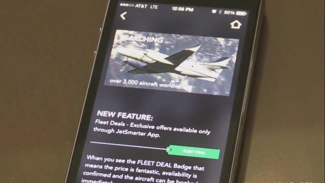 smartphone app allows flyers to book private jets