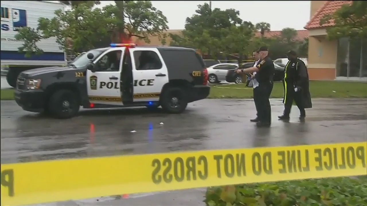 Tow Truck Miami Gardens Garden Ftempo Miami Gardens Police Officer Recovers At Aventura Hospital