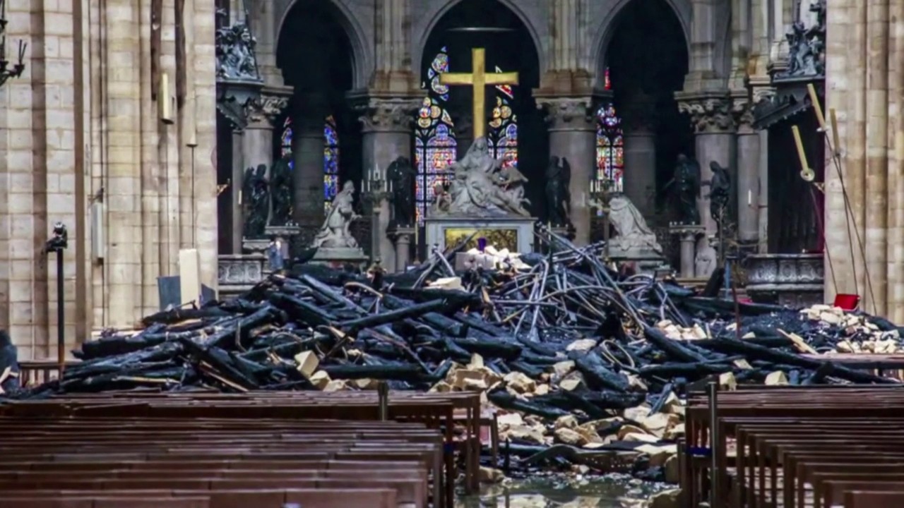 Resultado de imagem para notre dame after fire